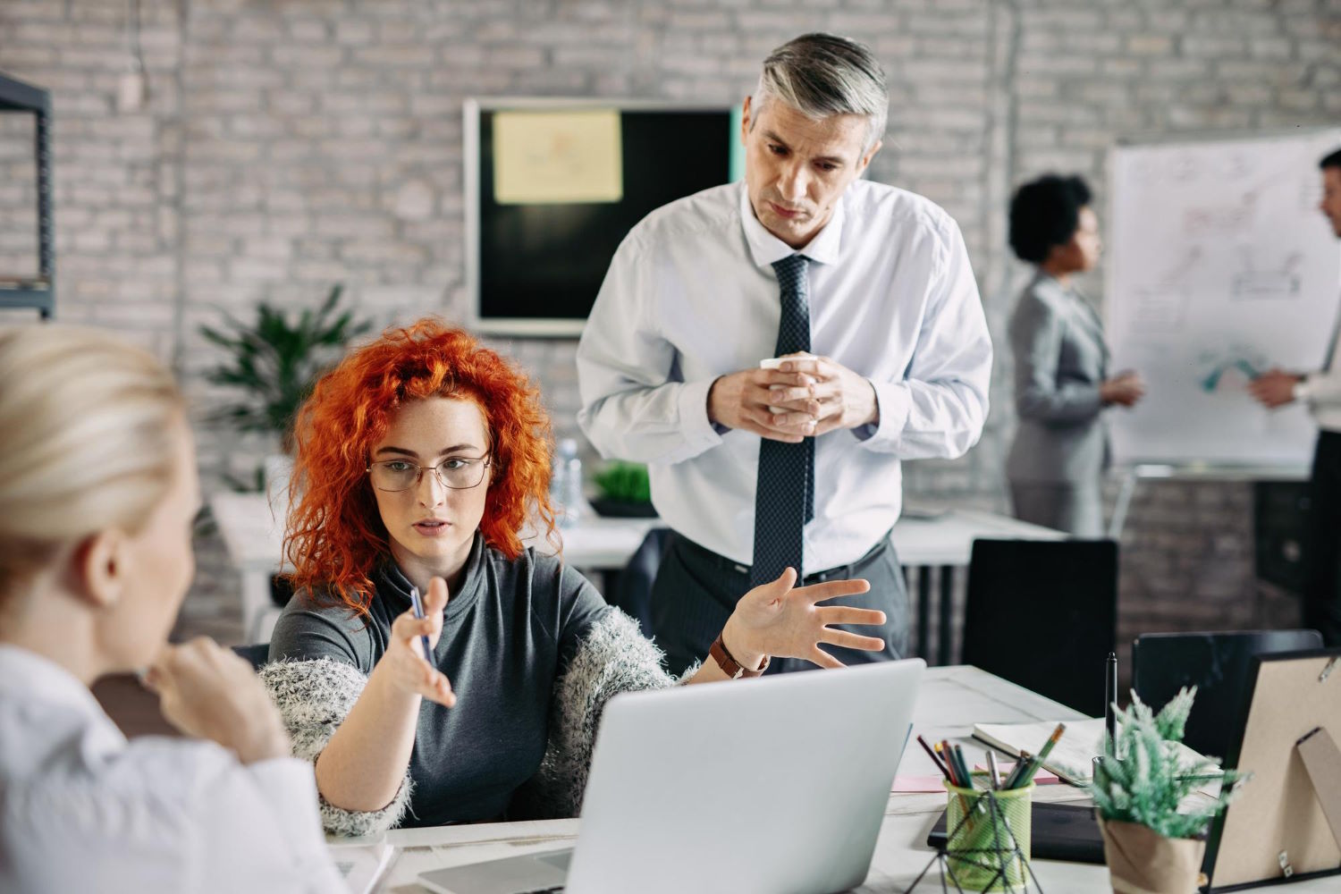 W dzisiejszych czasach, gdy praca zdalna stała się normą, coraz większą wagę przykłada się do jakości sprzętu komputerowego